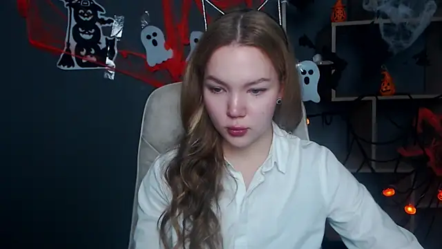 StellaLight online show from October 29, 2025, 1:21 pm