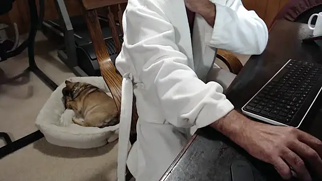 billy471 online show from November 18, 2025, 4:32 pm