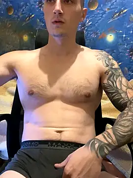 fronkie9384 online show from October 27, 2025, 8:54 pm