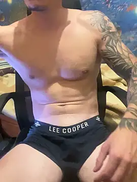 fronkie9384 online show from September 10, 2025, 10:42 pm