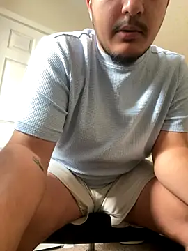 mixedcouplee69 online show from October 20, 2025, 11:11 am