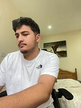 mixedcouplee69 online show from November 5, 2025, 1:14 pm