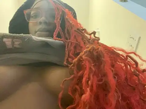 kayluxe online show from January 16, 2026, 8:24 pm