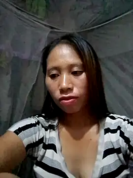 laveder-00 online show from September 20, 2025, 5:40 pm