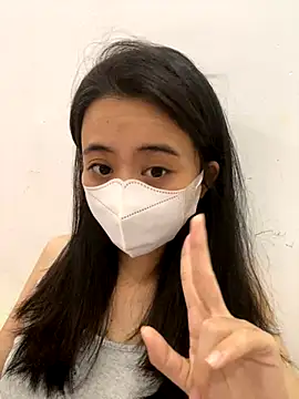 Mochi21 online show from October 6, 2025, 6:47 am