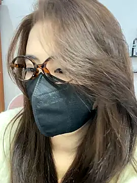 Mochi21 online show from November 29, 2025, 3:28 am