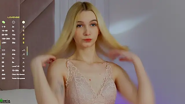 SaraHearts online show from October 9, 2025, 1:39 am