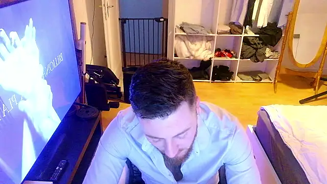 Snapshot of Keviios chatting on January 10, 2026, 4:24 pm Keviios online show from January 10, 2026, 4:24 pm