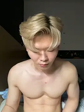 Snapshot of zachlee_69 chatting on October 22, 2025, 8:08 pm zachlee 69 online show from October 22, 2025, 8:08 pm