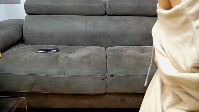 yua    chan online show from September 25, 2025, 3:12 am