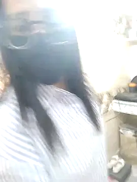 meenu bhabhi547 online show from April 12, 2026, 4:27 am