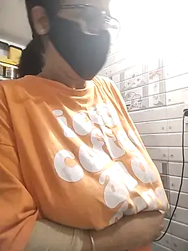 meenu bhabhi547 online show from April 17, 2026, 2:03 am