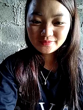 lusy-000 online show from September 15, 2025, 9:21 am