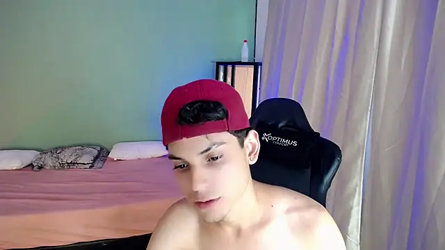 dilan hott  online show from September 9, 2025, 9:13 pm