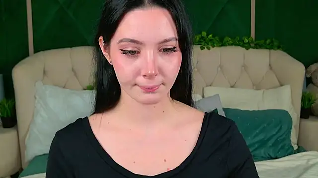 Goldy Stark online show from September 13, 2025, 8:31 pm