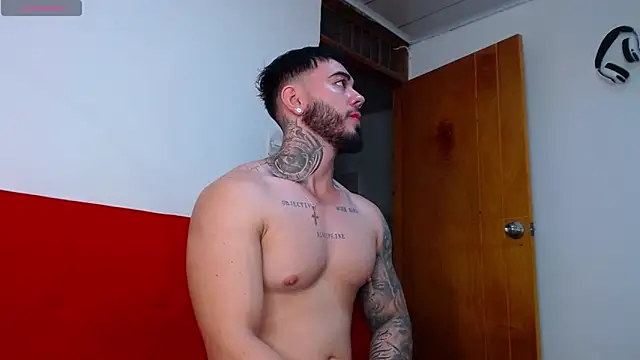 tommyblessd1 online show from September 24, 2025, 6:31 am