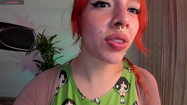 bri von dhara   online show from September 14, 2025, 3:23 pm