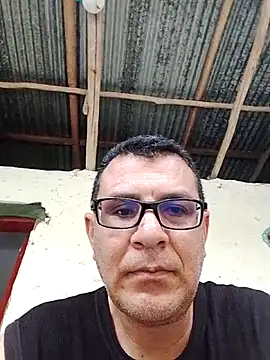 Snapshot of voyerista50 chatting on September 19, 2025, 5:50 pm voyerista50 online show from September 19, 2025, 5:50 pm