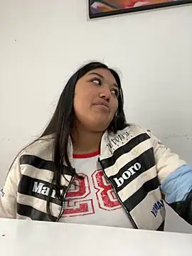 SharaRous online show from October 16, 2025, 11:18 am