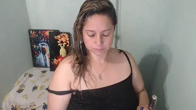 Snapshot of Brenda_bigtitis chatting on February 16, 2026, 7:34 pm Brenda bigtitis online show from February 16, 2026, 7:34 pm