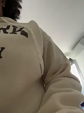 Snapshot of Rizos_hot_official chatting on March 3, 2026, 2:35 pm Rizos hot official online show from March 3, 2026, 2:35 pm