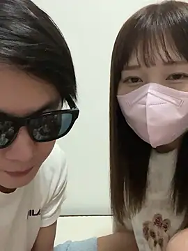 Snapshot of erokami36 chatting on November 10, 2025, 4:23 pm erokami36 online show from November 10, 2025, 4:23 pm