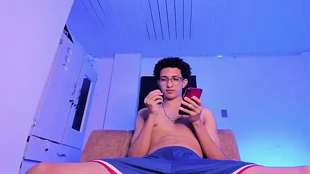 Cj davis  online show from April 21, 2026, 2:14 am