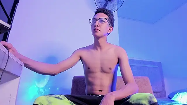 Cj davis  online show from September 15, 2025, 3:56 pm