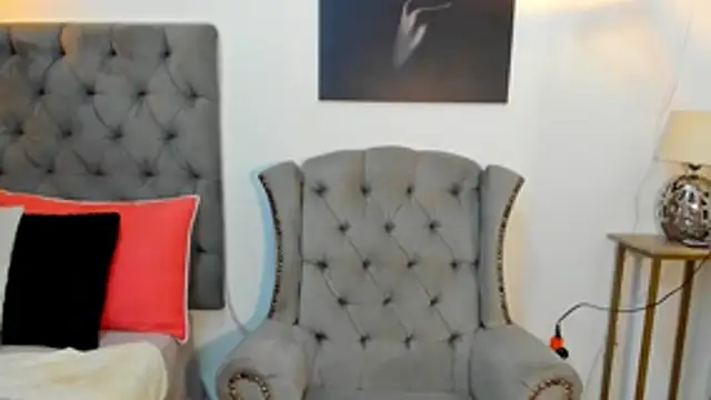 nahiroby ebony online show from October 16, 2025, 7:00 pm