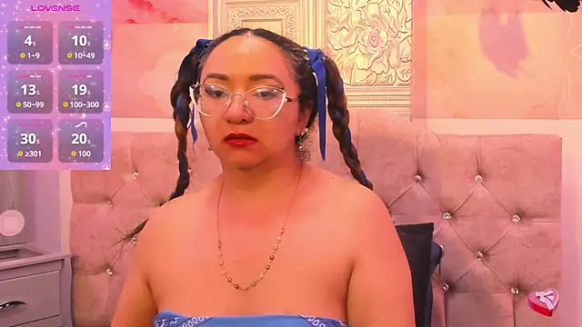 leyla smithh online show from November 5, 2025, 12:30 pm