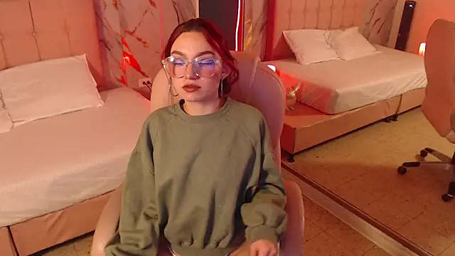 Red kytty6 online show from March 14, 2026, 3:12 am