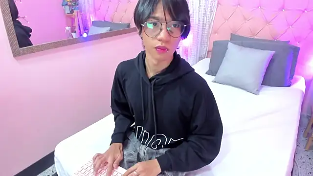 Snapshot of Liam_evvan chatting on September 16, 2025, 3:29 am Liam evvan online show from September 16, 2025, 3:29 am