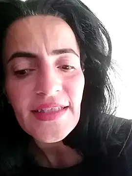 Gecenin Kralicesi online show from April 4, 2026, 9:49 am