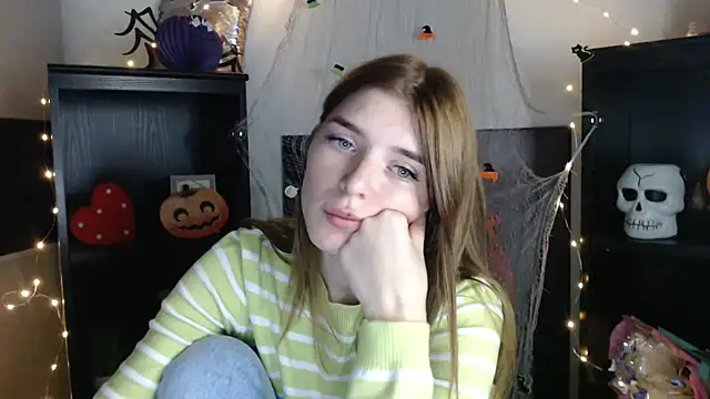 JuiceLips   online show from November 4, 2025, 3:16 pm