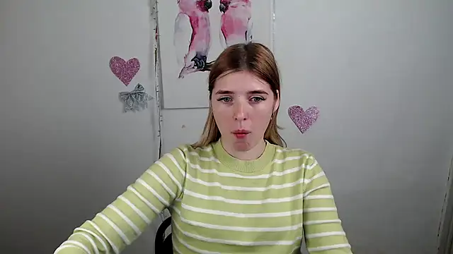 JuiceLips   online show from January 6, 2026, 3:05 pm