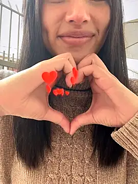 KloePink  online show from September 18, 2025, 3:48 pm