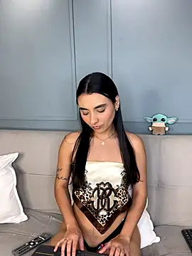 Snapshot of Zafira_Montiel chatting on November 28, 2025, 7:58 pm Zafira Montiel online show from November 28, 2025, 7:58 pm