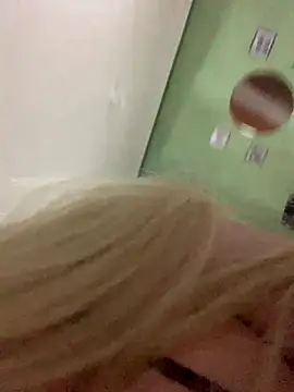 loiragoxtosinnha online show from December 2, 2025, 2:56 am