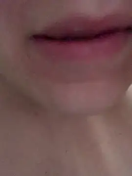 loiragoxtosinnha online show from November 11, 2025, 8:14 pm