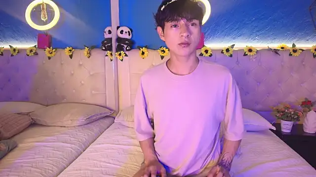 AleAurarashi online show from March 26, 2026, 4:00 am