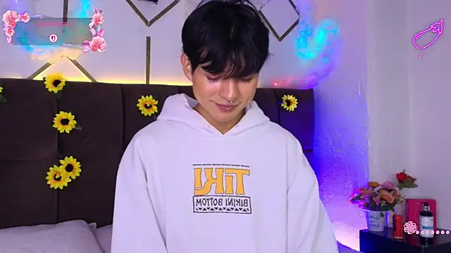 AleAurarashi online show from April 15, 2026, 4:11 pm