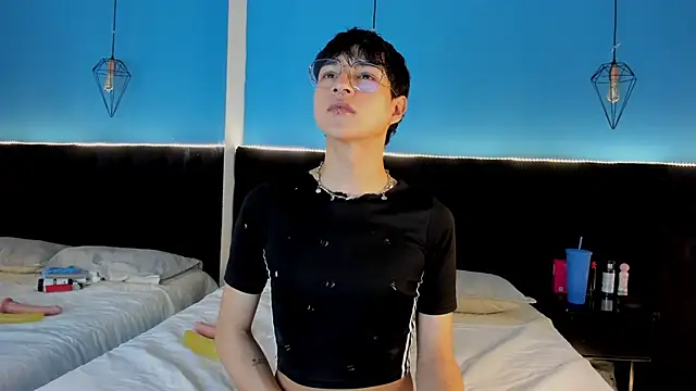 Snapshot of AleAurarashi chatting on September 13, 2025, 2:55 am AleAurarashi online show from September 13, 2025, 2:55 am