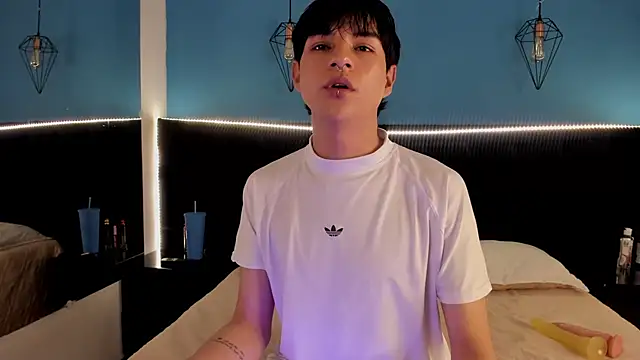 Snapshot of AleAurarashi chatting on September 27, 2025, 4:18 am AleAurarashi online show from September 27, 2025, 4:18 am