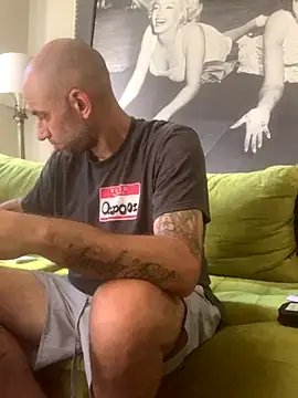 Snapshot of Hothotboyg chatting on September 8, 2025, 10:53 pm Hothotboyg online show from September 8, 2025, 10:53 pm