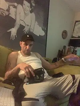 Snapshot of Hothotboyg chatting on October 23, 2025, 12:37 pm Hothotboyg online show from October 23, 2025, 12:37 pm