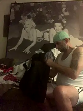 Snapshot of Hothotboyg chatting on October 2, 2025, 2:59 am Hothotboyg online show from October 2, 2025, 2:59 am