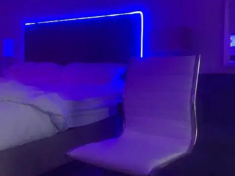 Snapshot of Hothotboyg chatting on September 20, 2025, 2:11 pm Hothotboyg online show from September 20, 2025, 2:11 pm