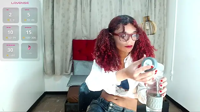 luisa  torres online show from March 12, 2026, 3:23 am