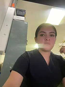 marianm29 online show from October 29, 2025, 1:43 pm