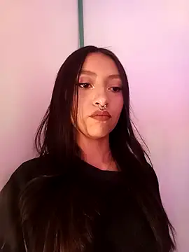 Luna Moo  online show from November 4, 2025, 4:27 am